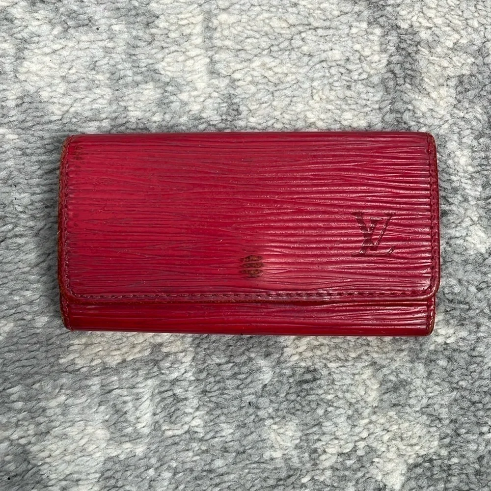 Louis Vuitton 4 Key Holder Case Red Epi Leather Snap Wallet